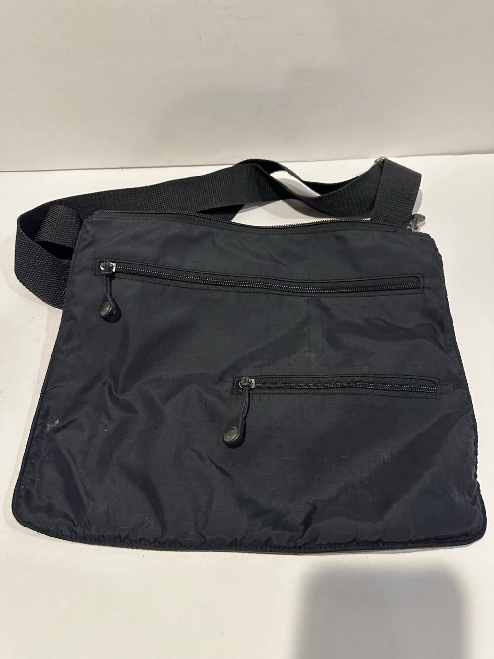 Eddie Bauer purse